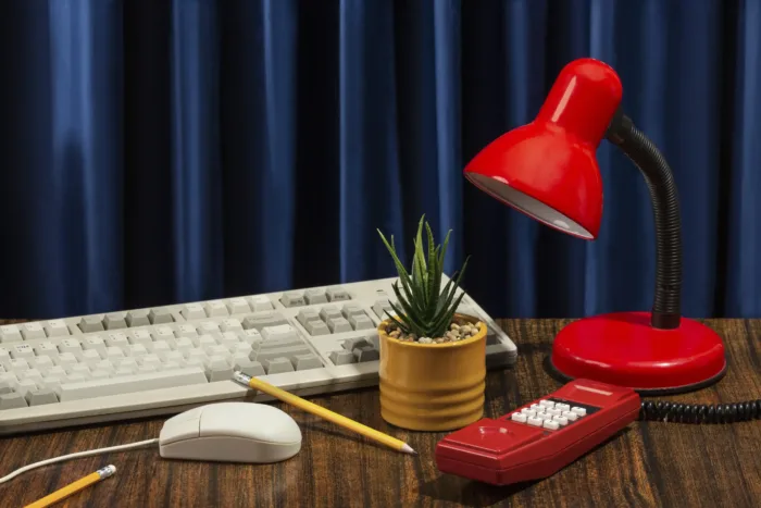 WorkNest Table